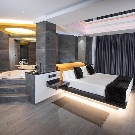 Hotel Luve Сан-Антоніо-де-Бенахебер Екстер'єр фото