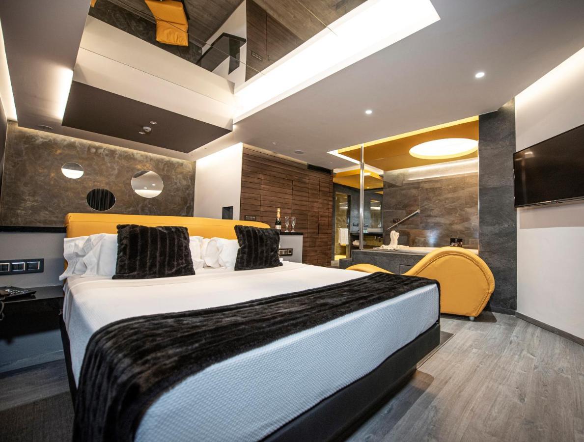Hotel Luve Сан-Антоніо-де-Бенахебер Екстер'єр фото