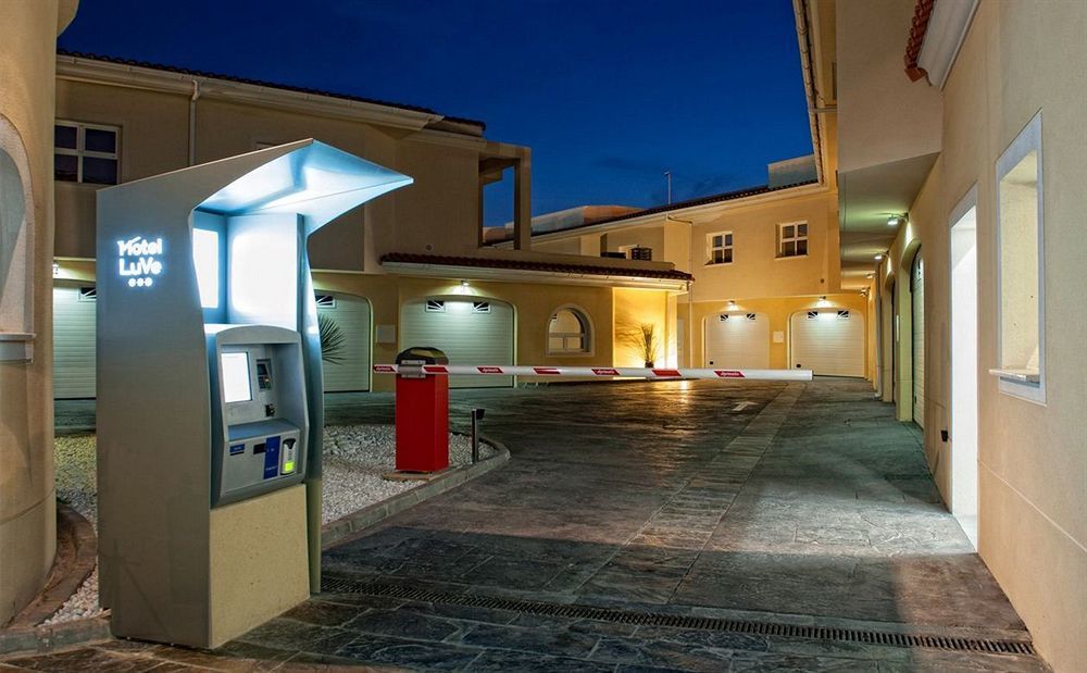 Hotel Luve Сан-Антоніо-де-Бенахебер Екстер'єр фото
